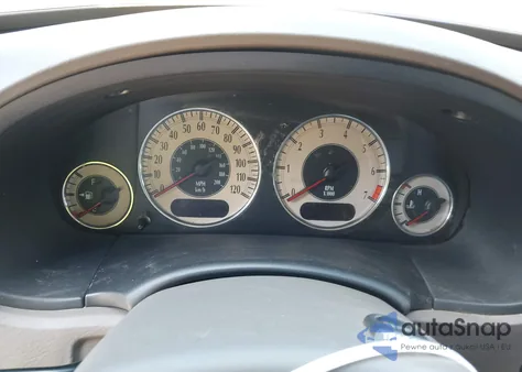 2001 Chrysler Town & Country Limited from USA, damaged, VIN 2C8GP64L31R207781